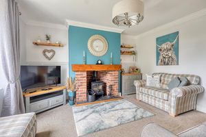Lounge- click for photo gallery